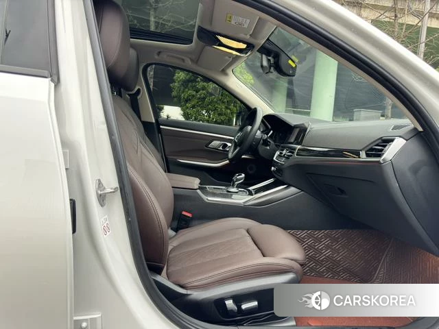 BMW 3 series id 4278355 из Китая 13