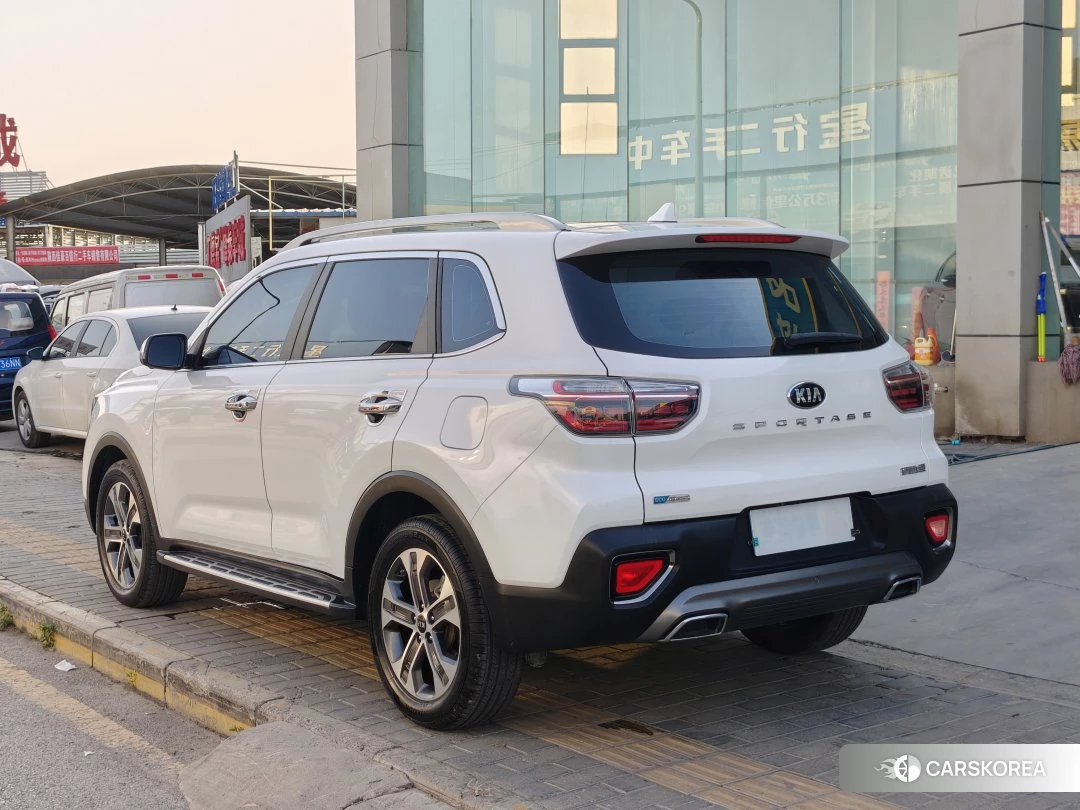 Kia Sportage id 4452976 из Китая 12