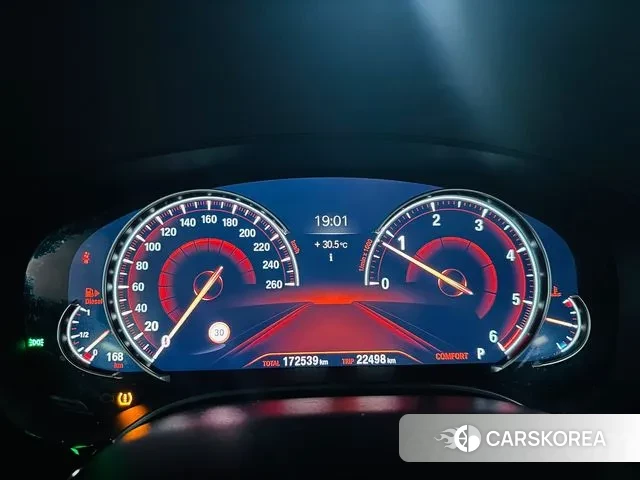 BMW 5 Series (G30) id 3045638 из Кореи 18