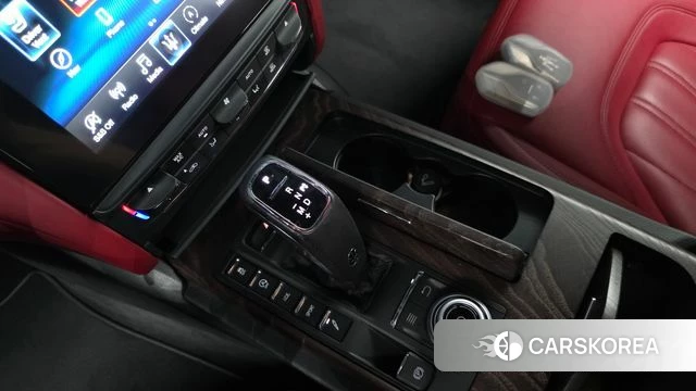 Maserati Quattroporte id 4285265 из Кореи 32