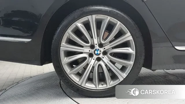 BMW 7 Series (G11) id 3243880 из Кореи 18