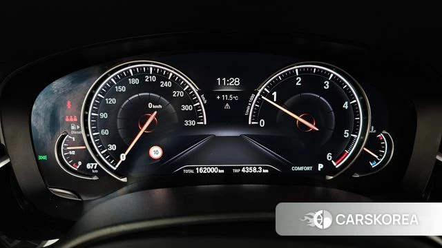 BMW 5 Series (G30) id 3899859 из Кореи 18