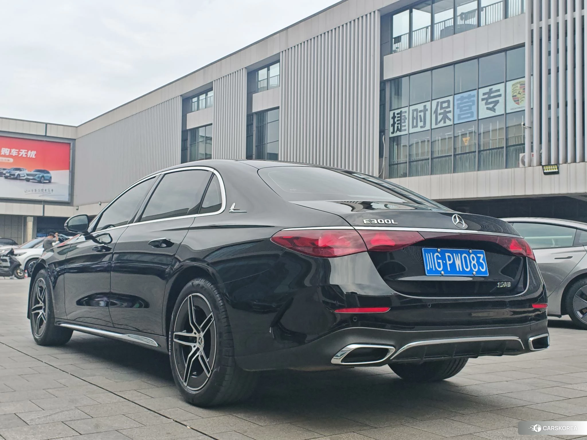 Mercedes-Benz E-Class id 4513698 из Китая 19
