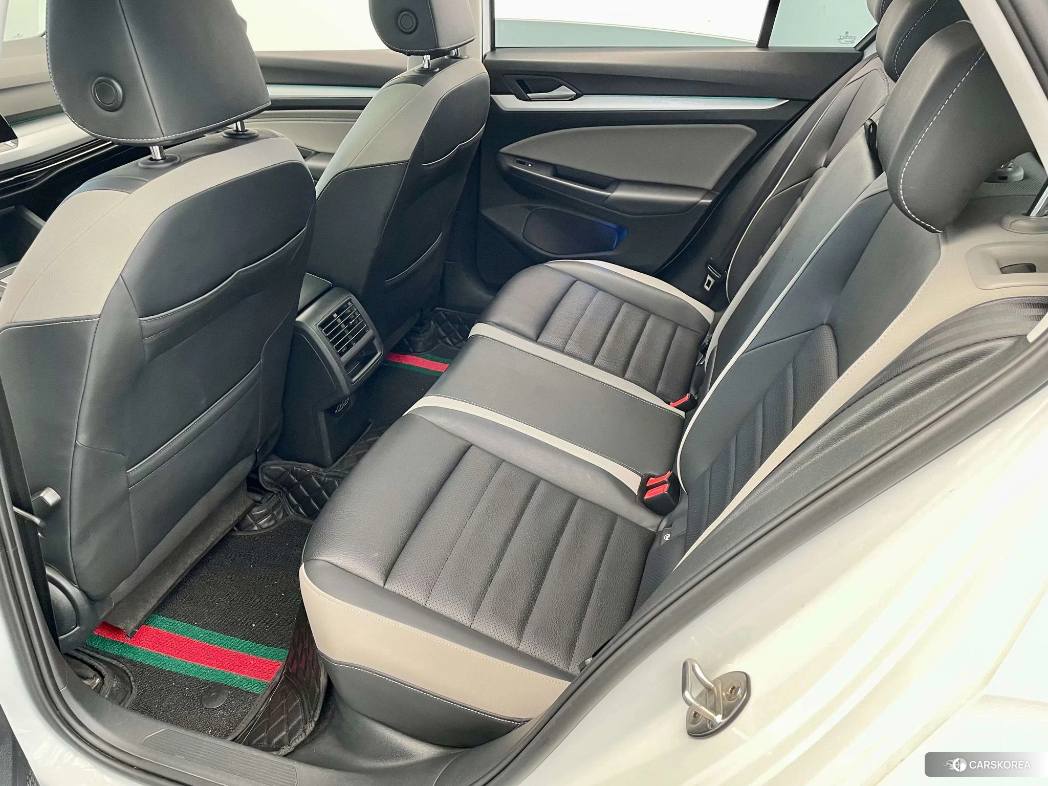 Volkswagen Golf id 4420983 из Китая 18
