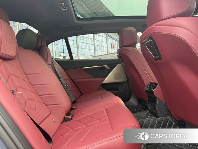BMW i5 id 4353123 из Китая 18