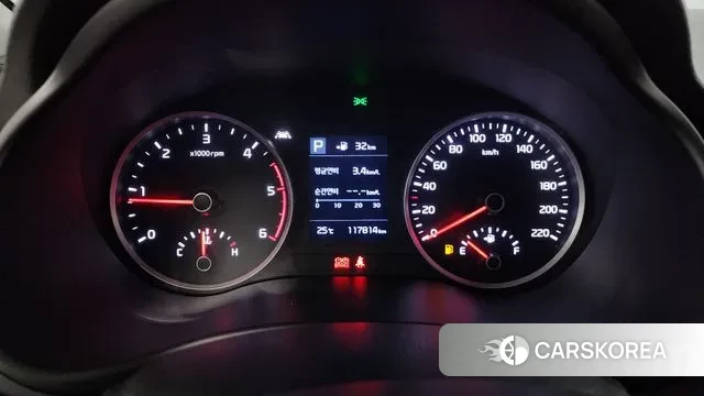 Kia Stonic id 3045709 из Кореи 18