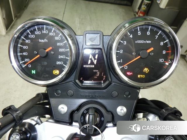 Honda CB1300SF id 3949809 из Японии 32
