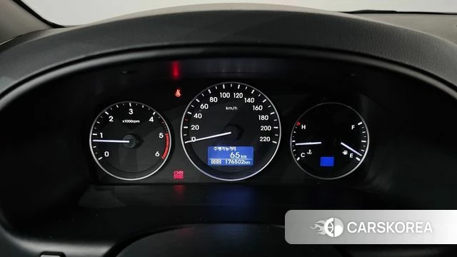 Hyundai The New Grand Starex id 4557769 из Кореи 29