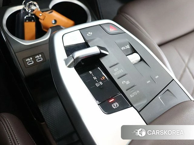 BMW iX1 (U11) id 3824834 из Кореи 18