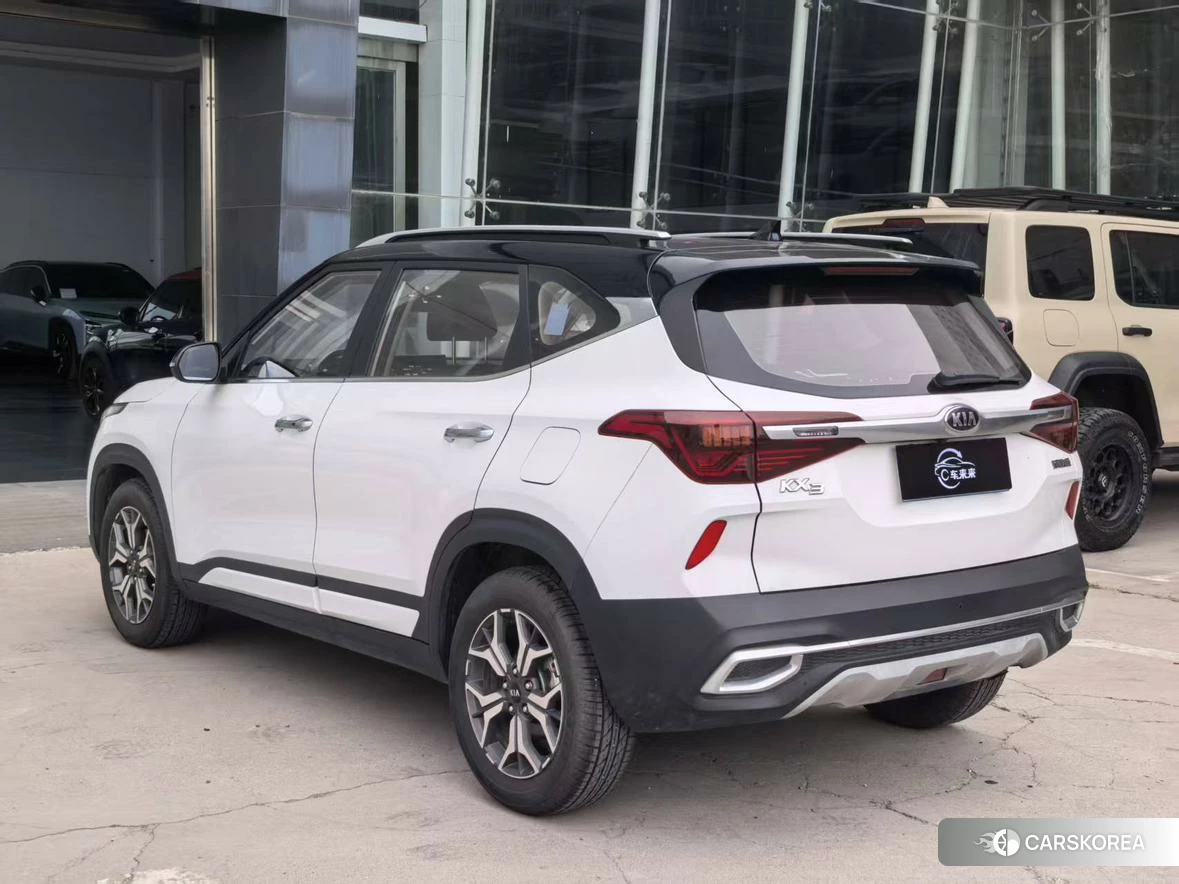 Kia KX3 id 4498689 из Китая 10