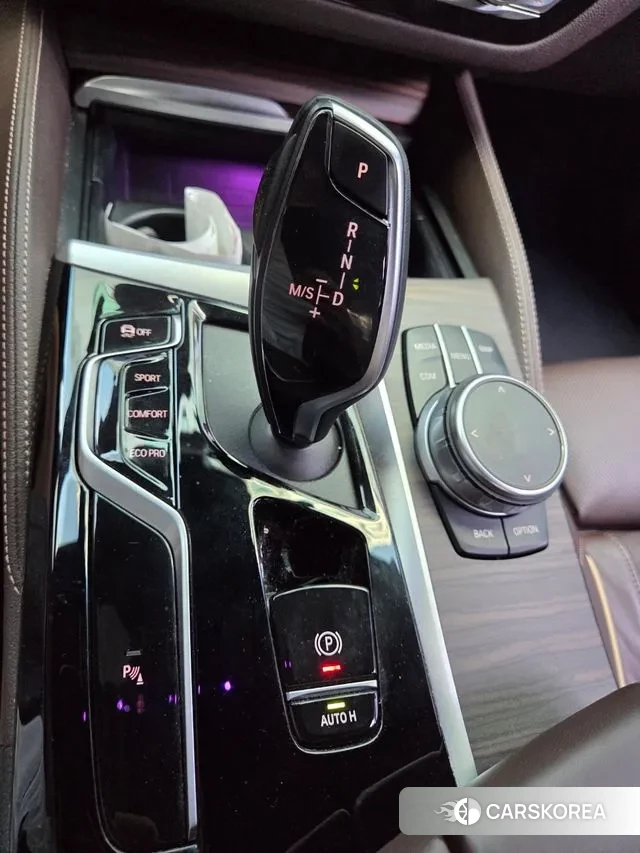 BMW 5 Series (G30) id 2973434 из Кореи 17