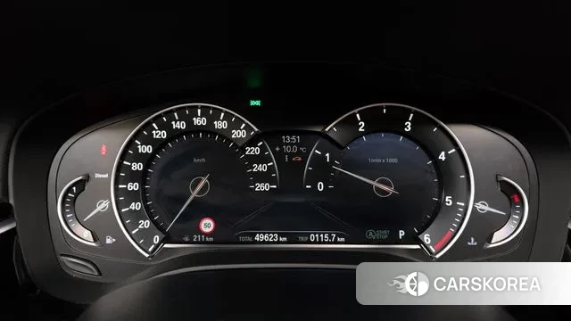 BMW 5 Series (G30) id 3408344 из Кореи 18