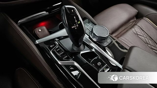 BMW 5 Series (G30) id 3866142 из Кореи 18