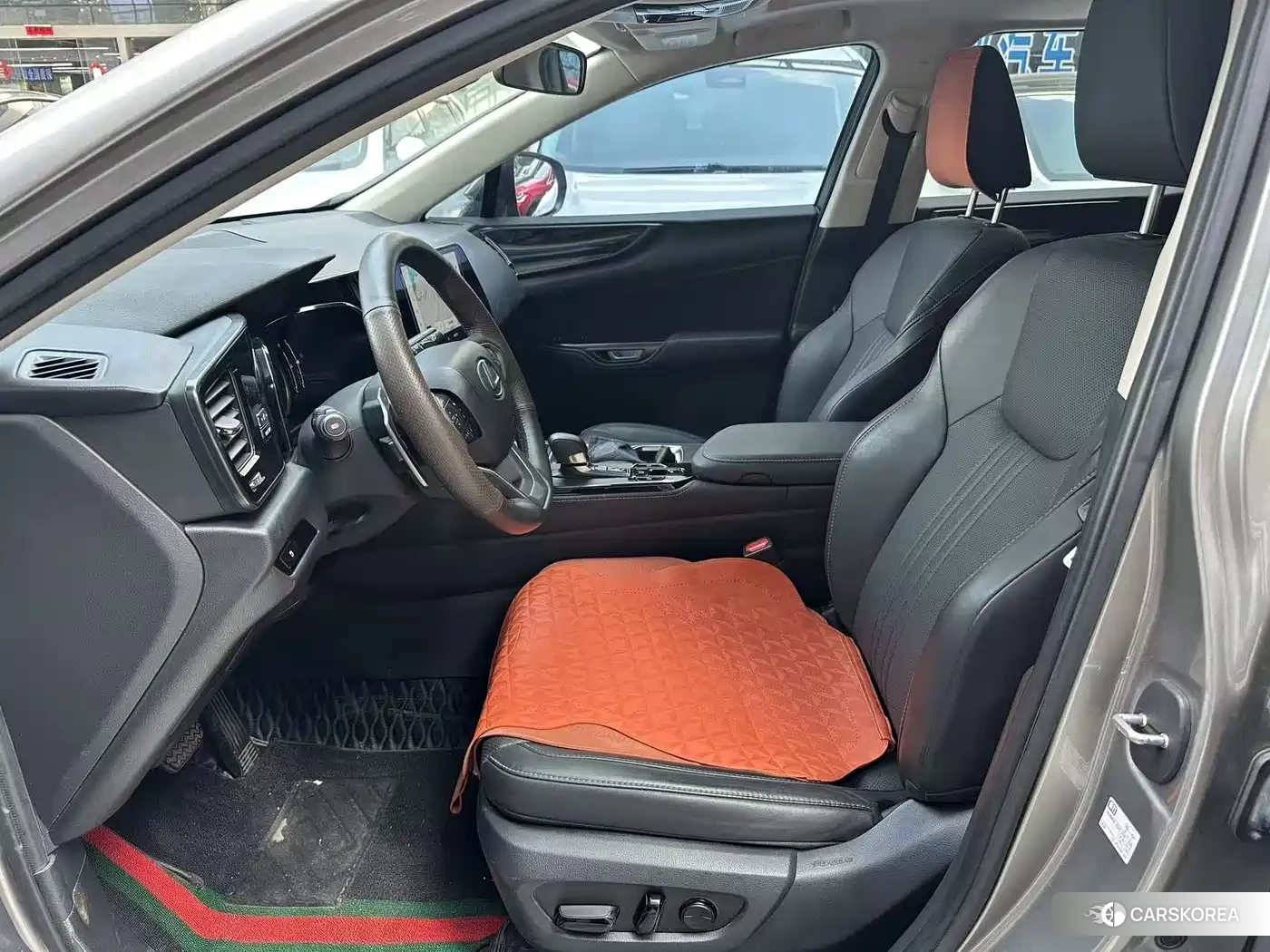 Lexus NX id 4546208 из Китая 11