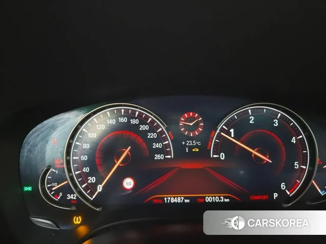 BMW 5 Series (G30) id 4366444 из Кореи 18