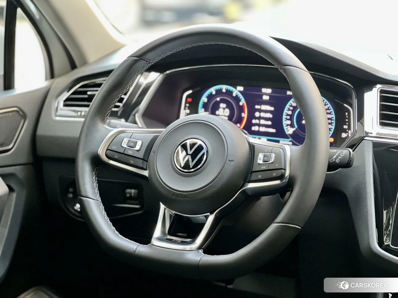 Volkswagen Tiguan L id 4510636 из Китая 22