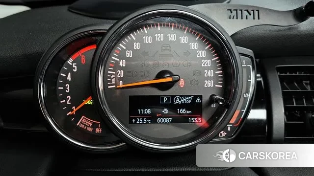 Mini Cooper D id 3220539 из Кореи 18