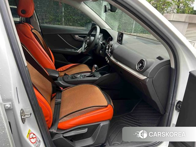 Audi Q2L id 4272863 из Китая 9