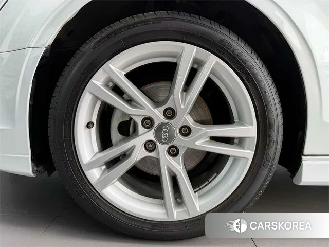 Audi A3 id 4213885 из Китая 11