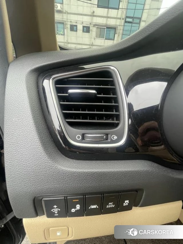 Kia All New Carnival id 4728304 из Кореи 10