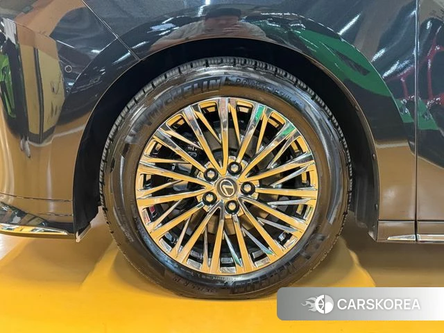 Lexus LM Second Generation id 4342585 из Кореи 18