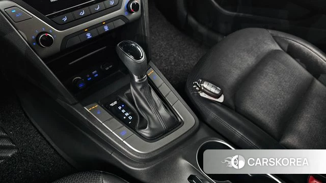 Hyundai Avante AD id 4520666 из Кореи 31