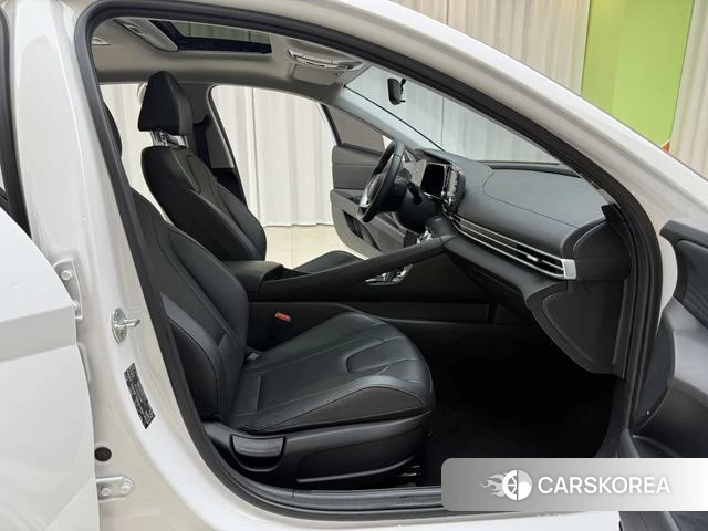 Hyundai Elantra id 4218739 из Китая 17