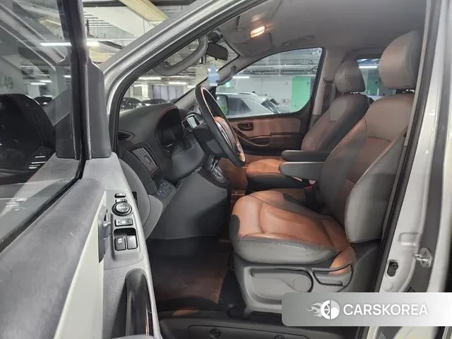 Hyundai The New Grand Starex id 3499367 из Кореи 18