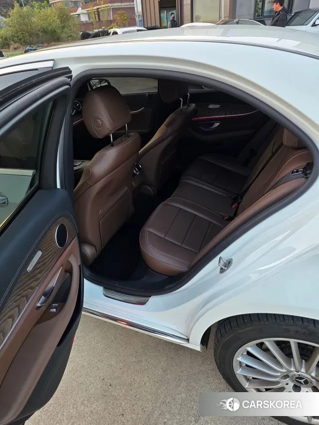 Mercedes-Benz E-Class W213 id 3338870 из Кореи 9