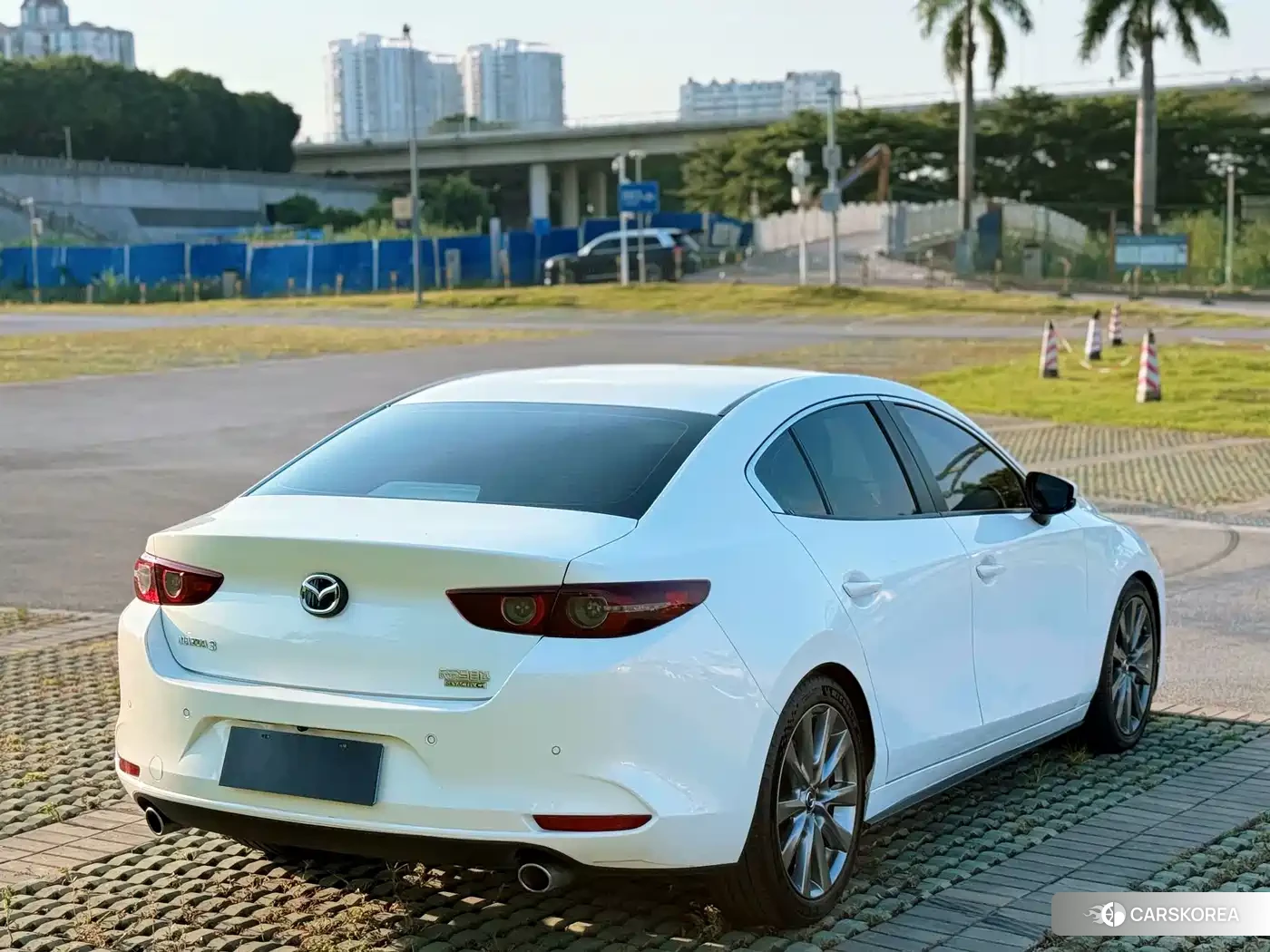 Mazda 3 id 4653942 из Китая 14