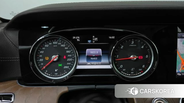 Mercedes-Benz E-Class W213 id 4780792 из Кореи 33