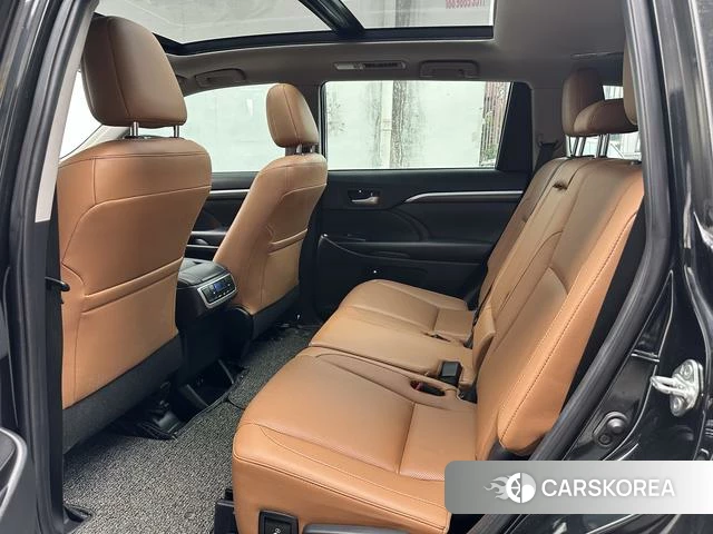 Toyota Highlander id 3913799 из Китая 9