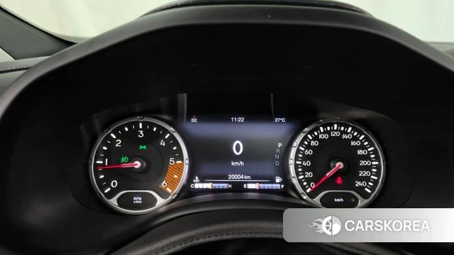 Jeep Renegade id 4759631 из Кореи 29