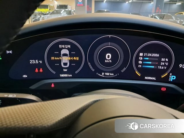 Porsche Taycan id 4179703 из Кореи 14