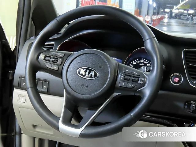 Kia The New Carnival id 4520831 из Кореи 18