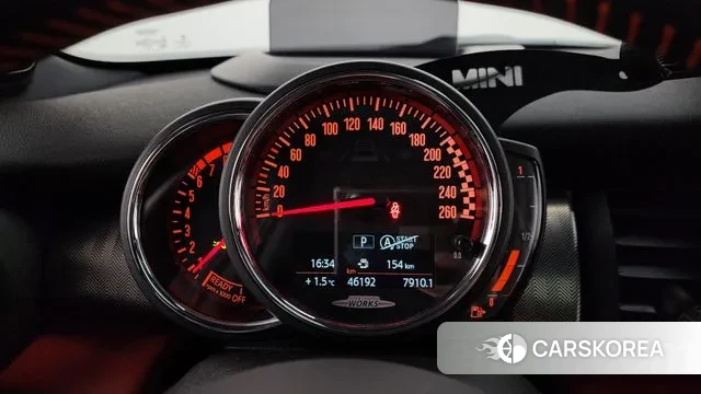 Mini Cooper S id 3672299 из Кореи 18