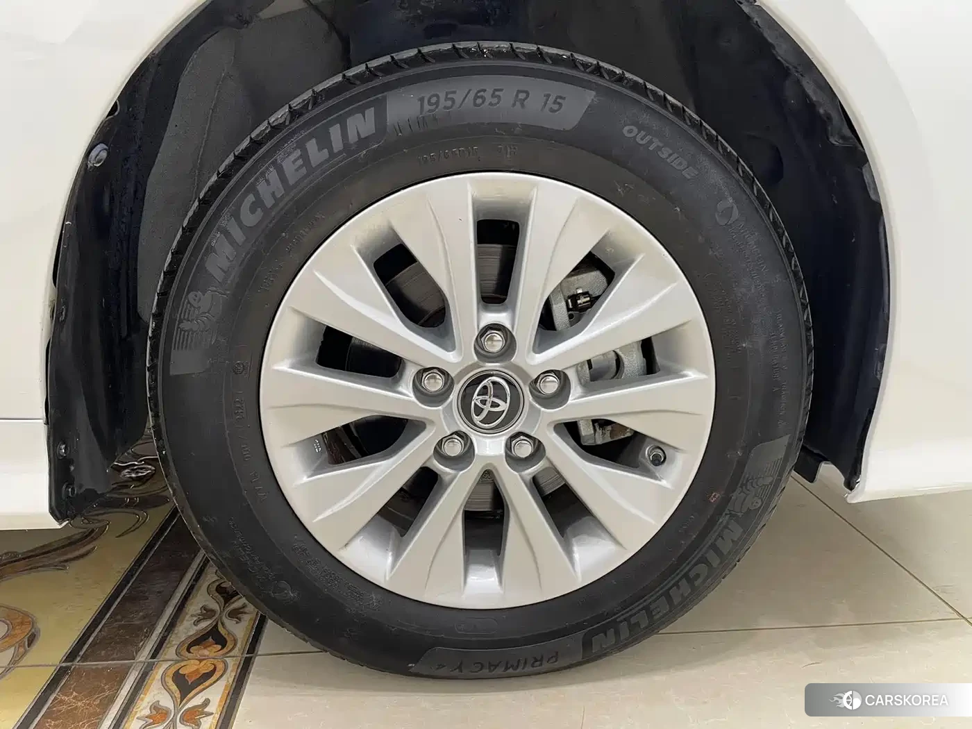 Toyota Corolla id 4559655 из Китая 16