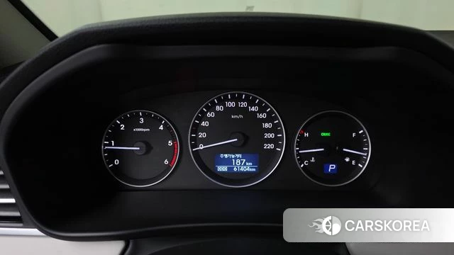 Hyundai The New Grand Starex id 3936079 из Кореи 18