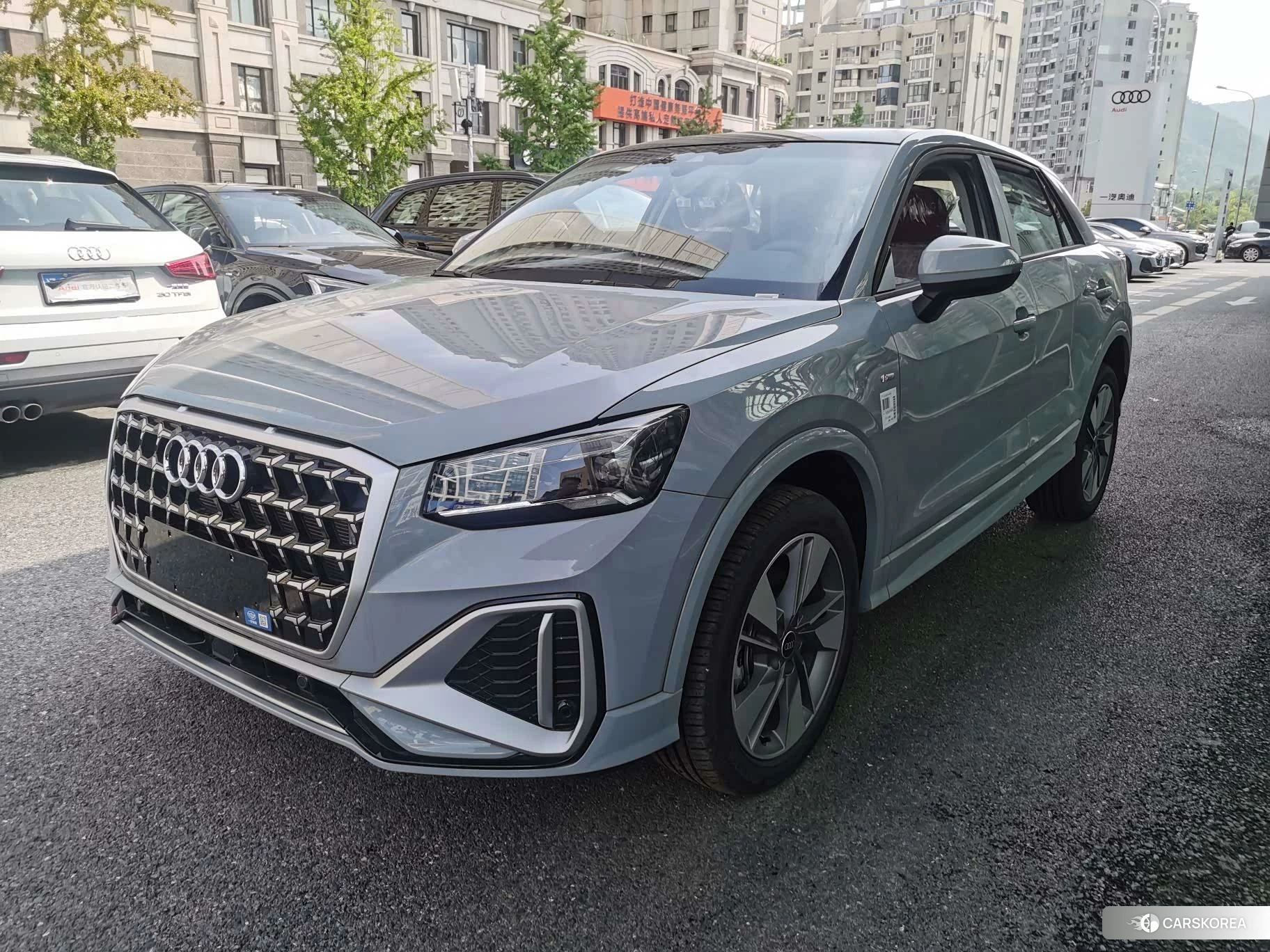 Audi Q2L id 4454652 из Китая 8