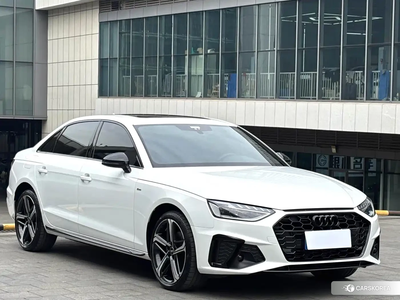 Audi A4L id 4559788 из Китая 8