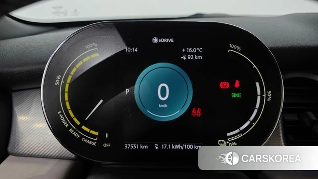 Mini Cooper Electric id 4282073 из Кореи 28
