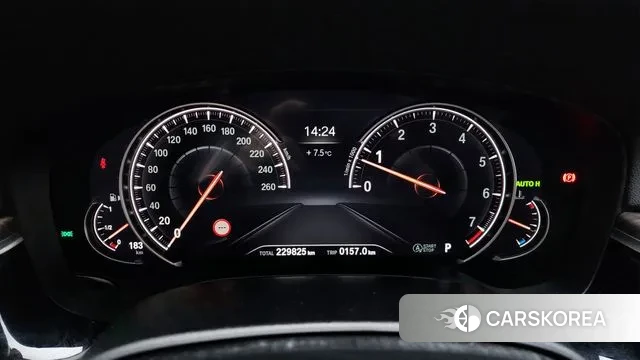 BMW 5 Series (G30) id 3593319 из Кореи 18