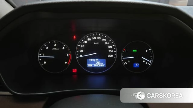 Hyundai The New Grand Starex id 4251321 из Кореи 18