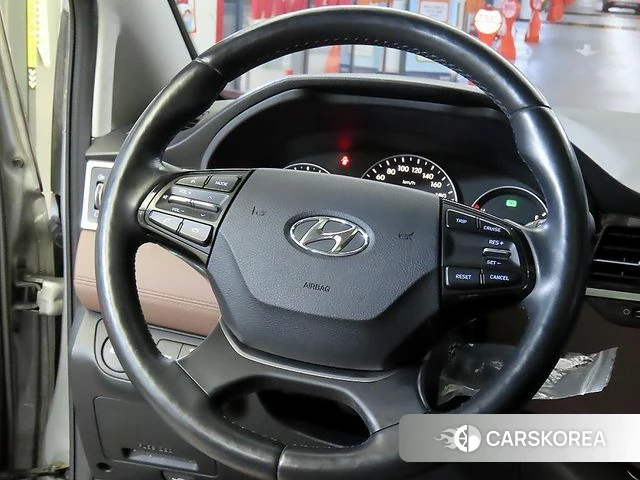 Hyundai The New Grand Starex id 4890419 из Кореи 18