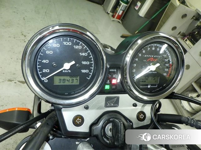 Honda CB400SF id 4184962 из Японии 32