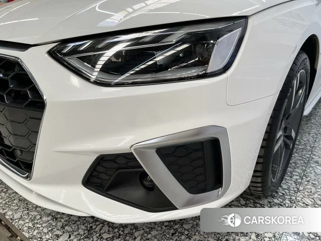 Audi A4L id 4291329 из Китая 16