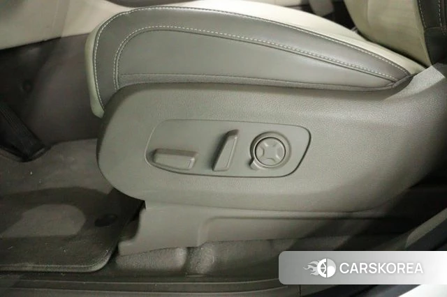 Kia The New Carnival 4th Generation id 4333984 из Кореи 18