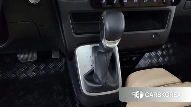 Hyundai Staria id 3528431 из Кореи 18