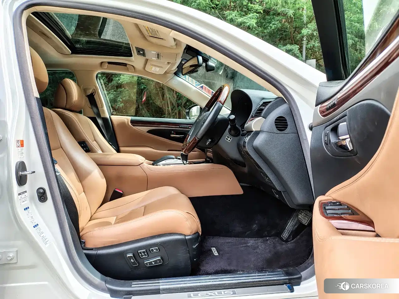 Lexus LS id 4559848 из Китая 11