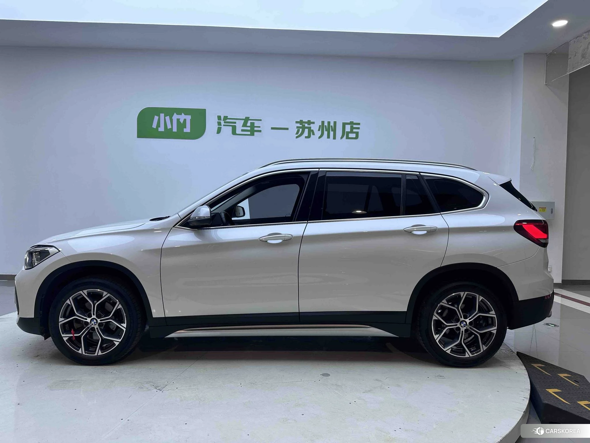 BMW X1 id 4454466 из Китая 20